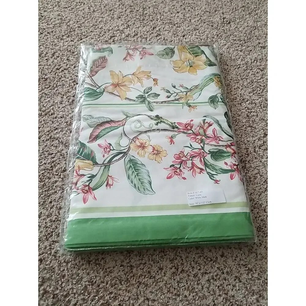 Karen Lee Layla White Multicolored Floral Print Cotton Tablecloth 70